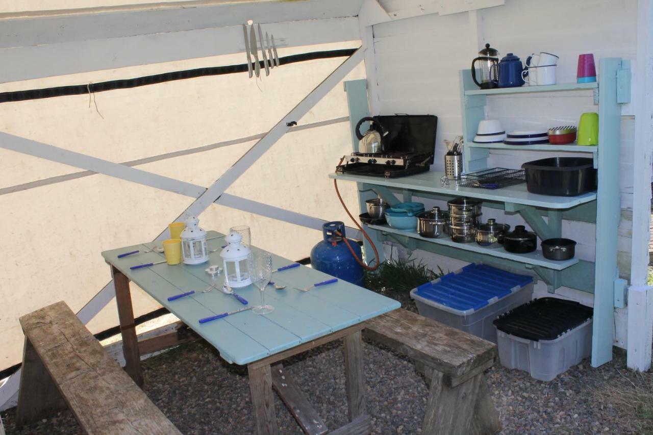 Mill Haven Place Glamping-Yurt 1 Talbenny Exterior photo